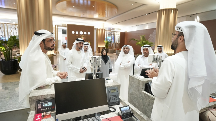 شرطة عجمان تزور مطار دبي الدولي وتطّلع على أحدث الممارسات لدى طيران الإمارات وفلاي دبي والإدارة العامة للهوية وشؤون الأجانب بدبي