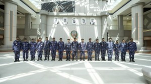 شرطة عجمان تطلع على أفضل الممارسات في مركز خدمات المرور والترخيص ومعهد الفجيرة الوطني للسياقة